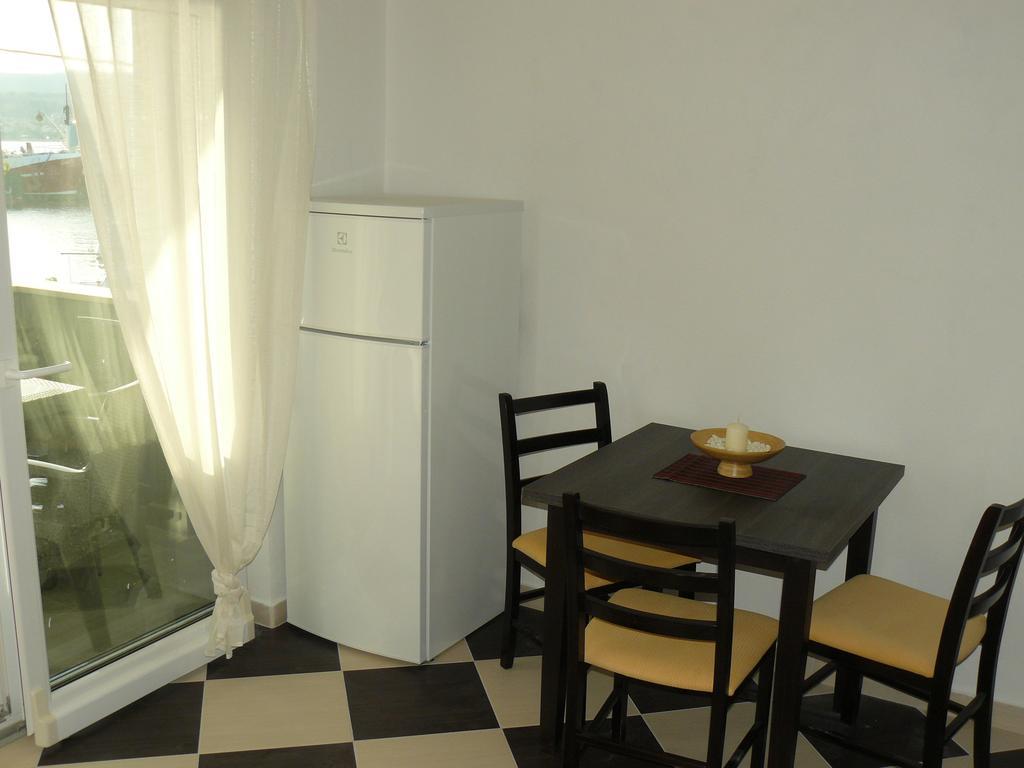 Apartments Selina Vinisce Exterior photo